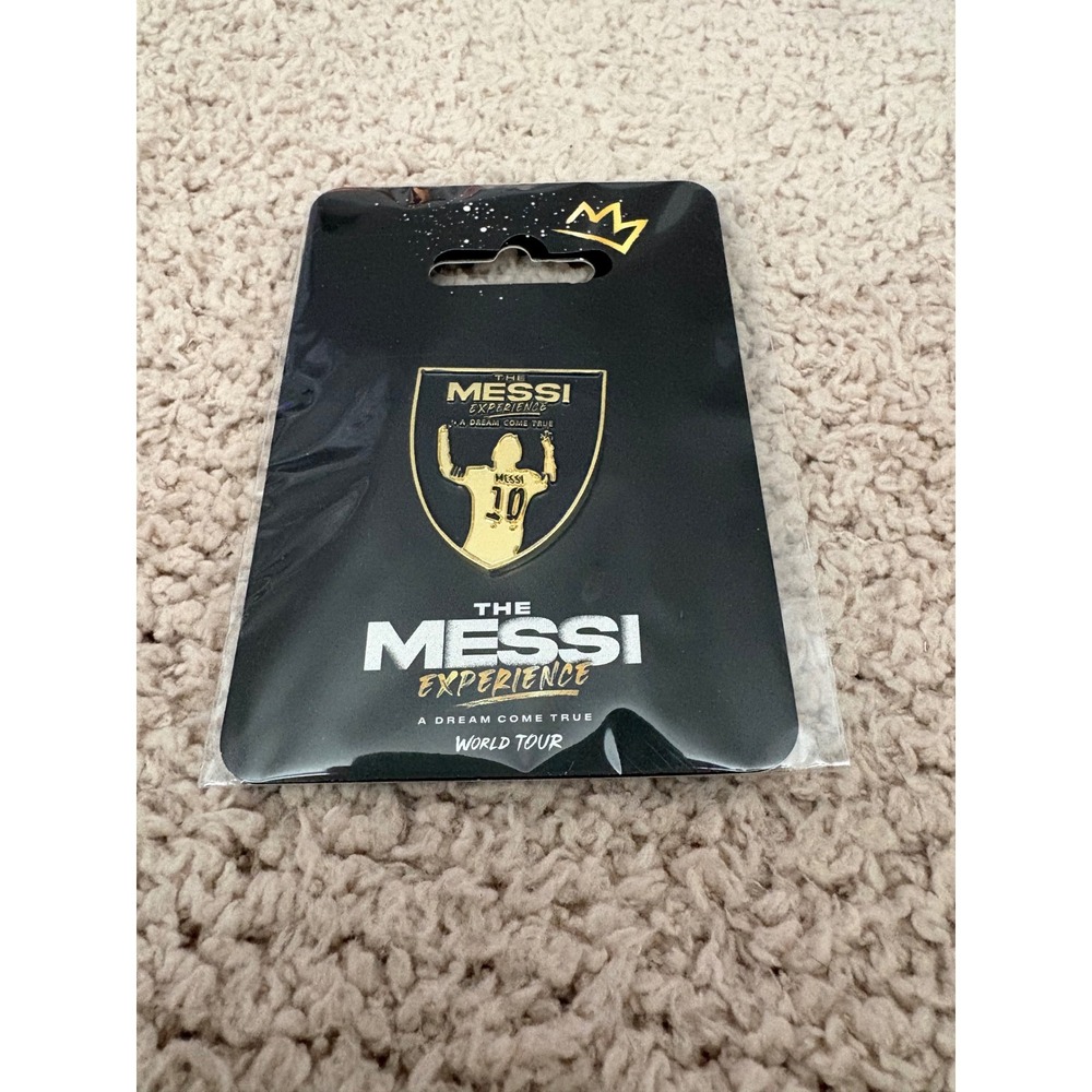 Lionel Messi Experience World Tour VIP Pin Black Gold Shield MS-00125 NEW